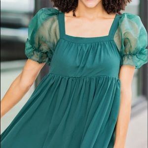 Shop the mint bubble tulle sleeve.